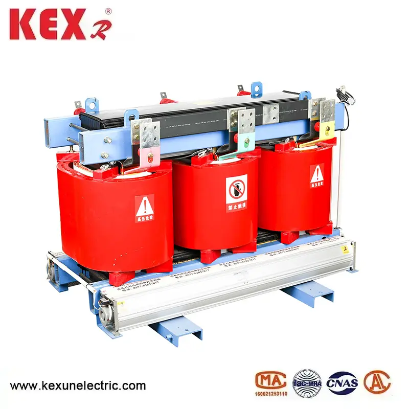 Transformator suhega tipa s smolo izoliran